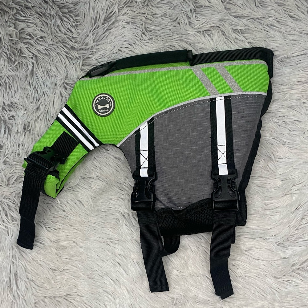 Dog life-vest size Small